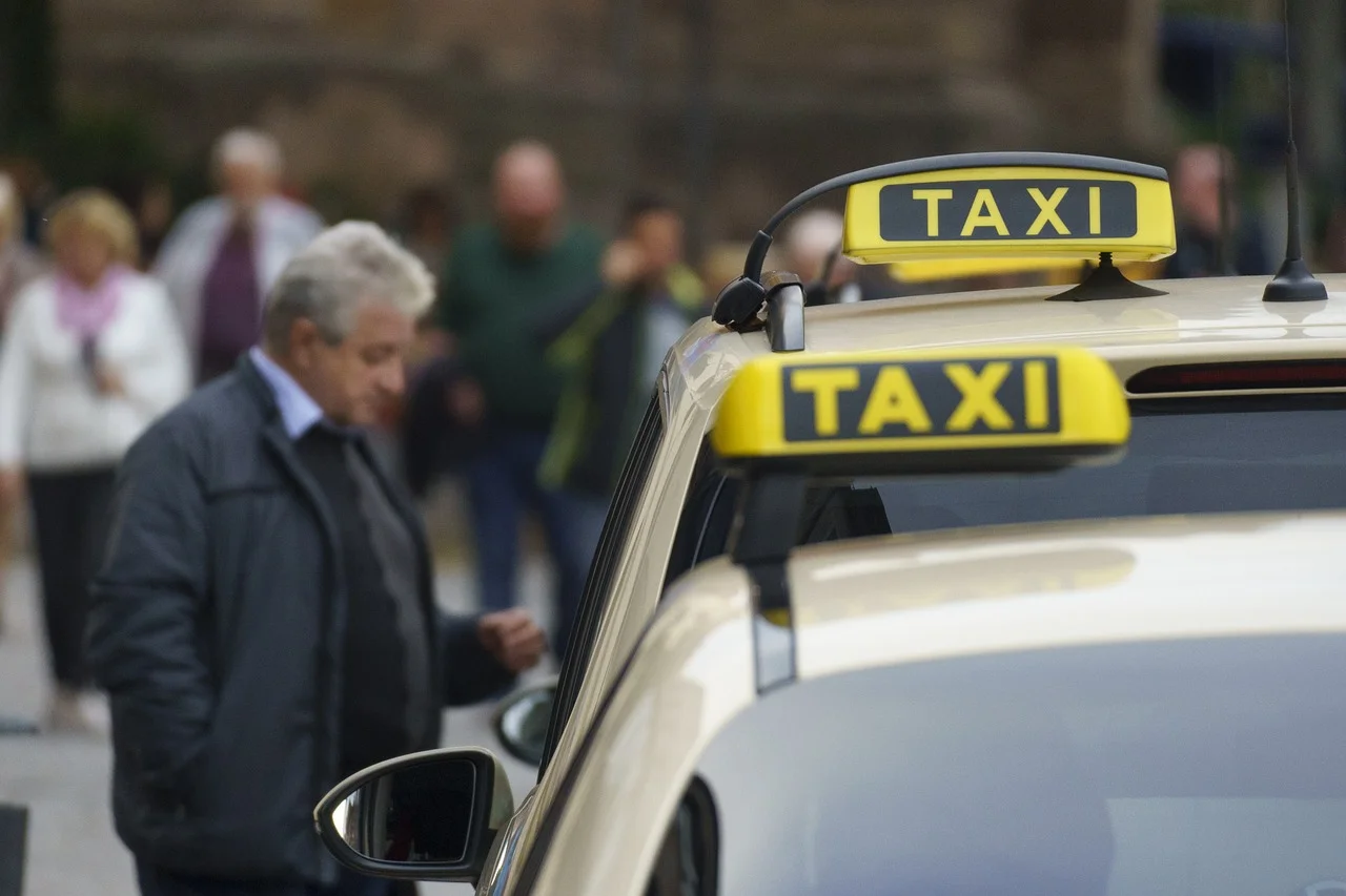 jak zostać taksówkarzem